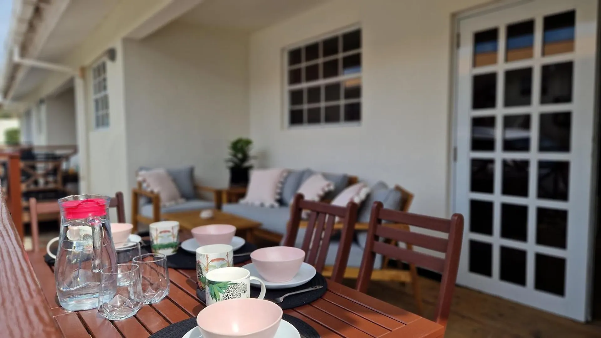 The Pink Panther Apartment, Near Mambo Beach Boulevard Willemstad 0*,